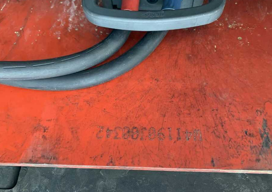 Linde P30C - Schleppfahrzeug: das Bild 4 Linde P30C - Schleppfahrzeug: das Bild 4