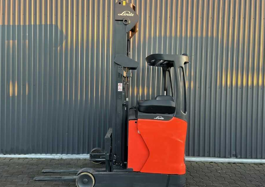 Linde R14 - Schubmaststapler: das Bild 2 Linde R14 - Schubmaststapler: das Bild 2