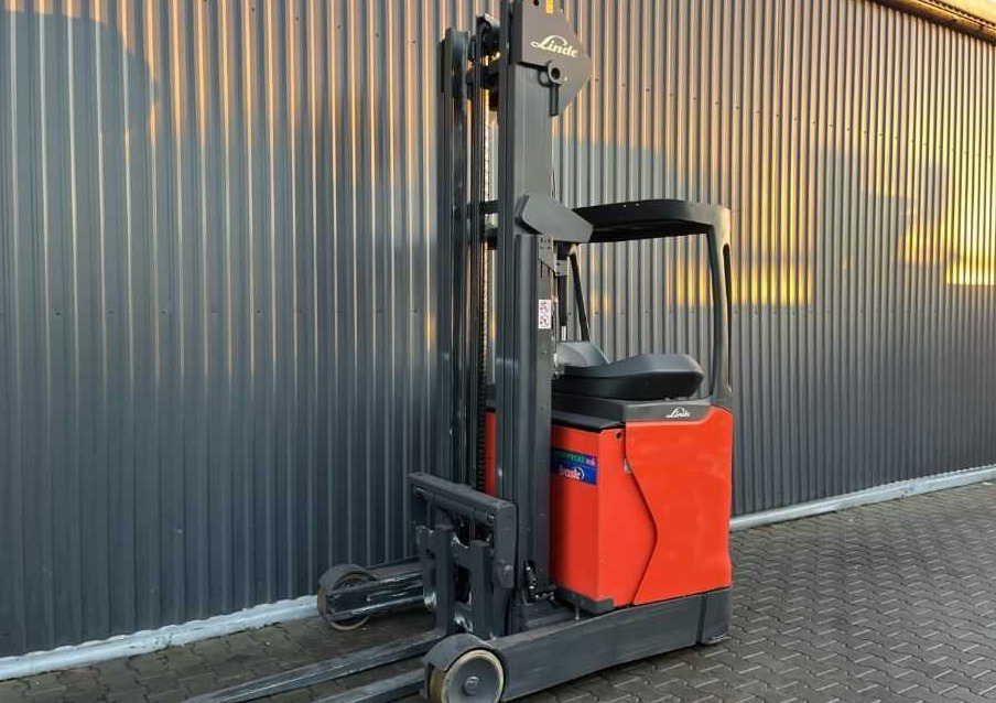 Linde R14 - Schubmaststapler: das Bild 1 Linde R14 - Schubmaststapler: das Bild 1