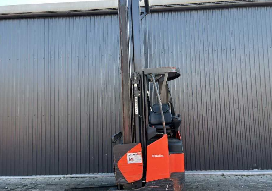 Linde R14X - Schubmaststapler: das Bild 2 Linde R14X - Schubmaststapler: das Bild 2