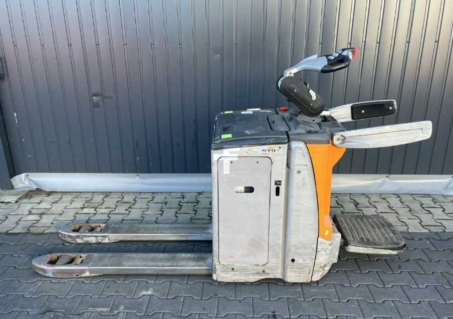 Still EXH-SF20 - Niederhubwagen: das Bild 2 Still EXH-SF20 - Niederhubwagen: das Bild 2