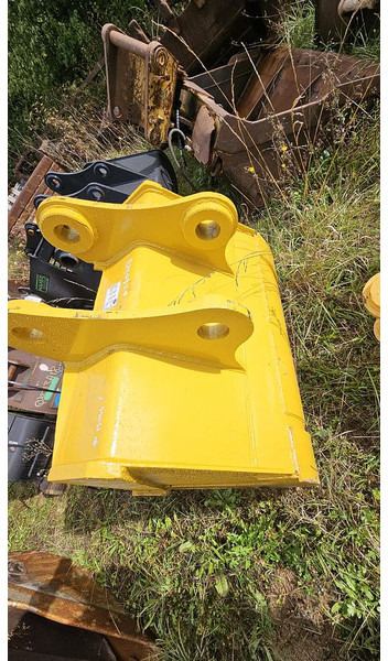 Komatsu PC200 - Schaufel: das Bild 4 Komatsu PC200 - Schaufel: das Bild 4