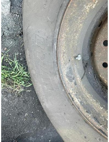 ROUE BRIDGESTONE 65R22.5 M748 - Felgen und Reifen: das Bild 5 ROUE BRIDGESTONE 65R22.5 M748 - Felgen und Reifen: das Bild 5