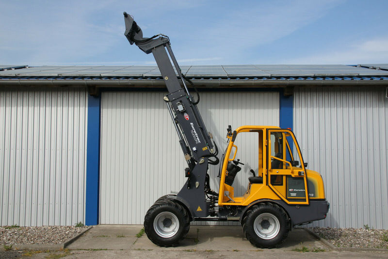 Eurotrac T 13 Teleskop Radlader Hoflader - Teleskopradlader: das Bild 3 Eurotrac T 13 Teleskop Radlader Hoflader - Teleskopradlader: das Bild 3