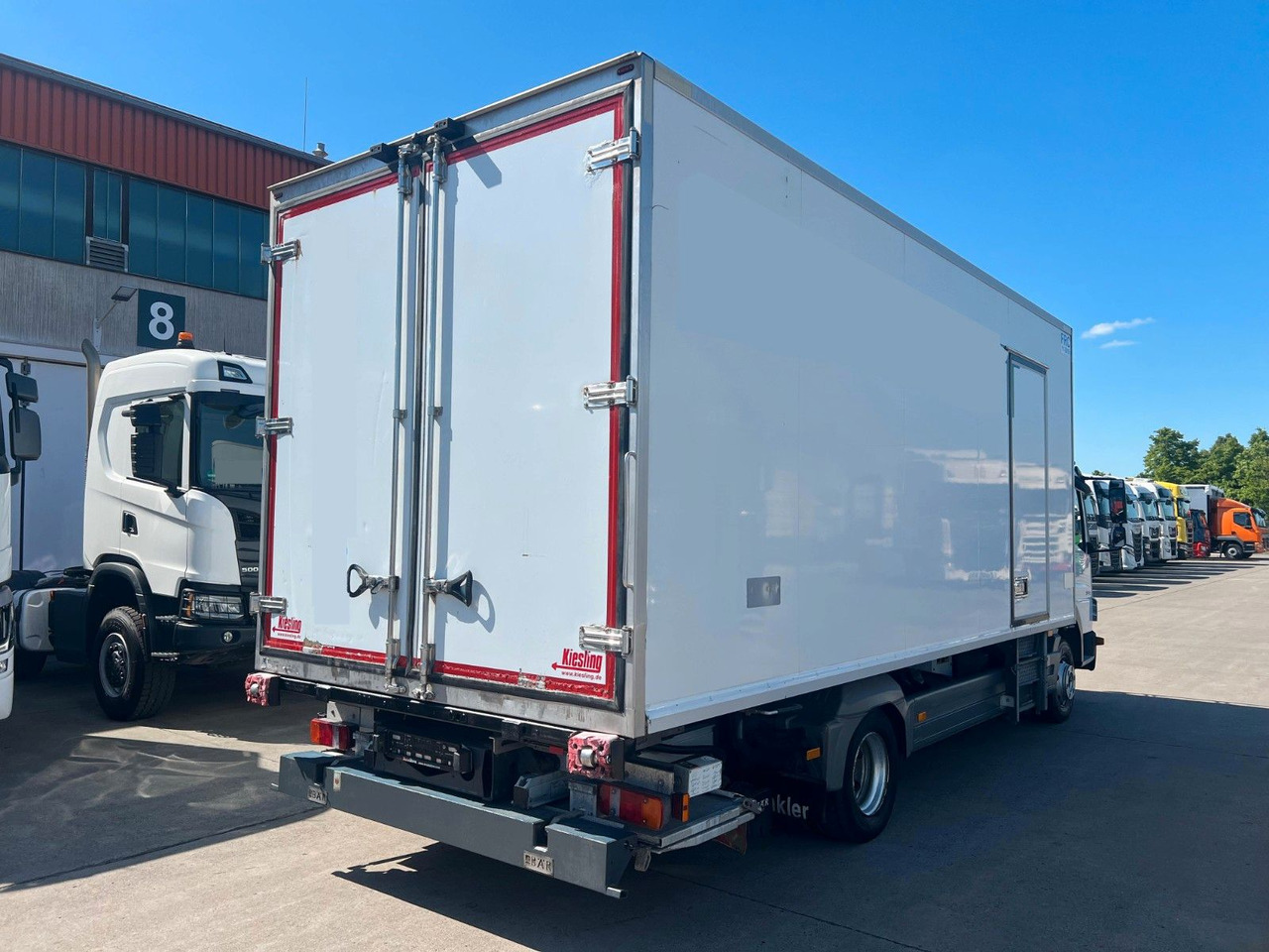 Mercedes-Benz Atego 1224 * KLIMA * THERMO KING * BÄR 1,5t * - Kühlkoffer LKW: das Bild 4 Mercedes-Benz Atego 1224 * KLIMA * THERMO KING * BÄR 1,5t * - Kühlkoffer LKW: das Bild 4