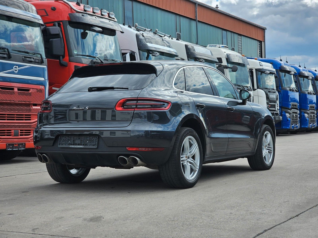Porsche Macan S Diesel * PANORAMA * 3-ZONEN * ALLRAD * - SUV/ Geländewagen: das Bild 5 Porsche Macan S Diesel * PANORAMA * 3-ZONEN * ALLRAD * - SUV/ Geländewagen: das Bild 5