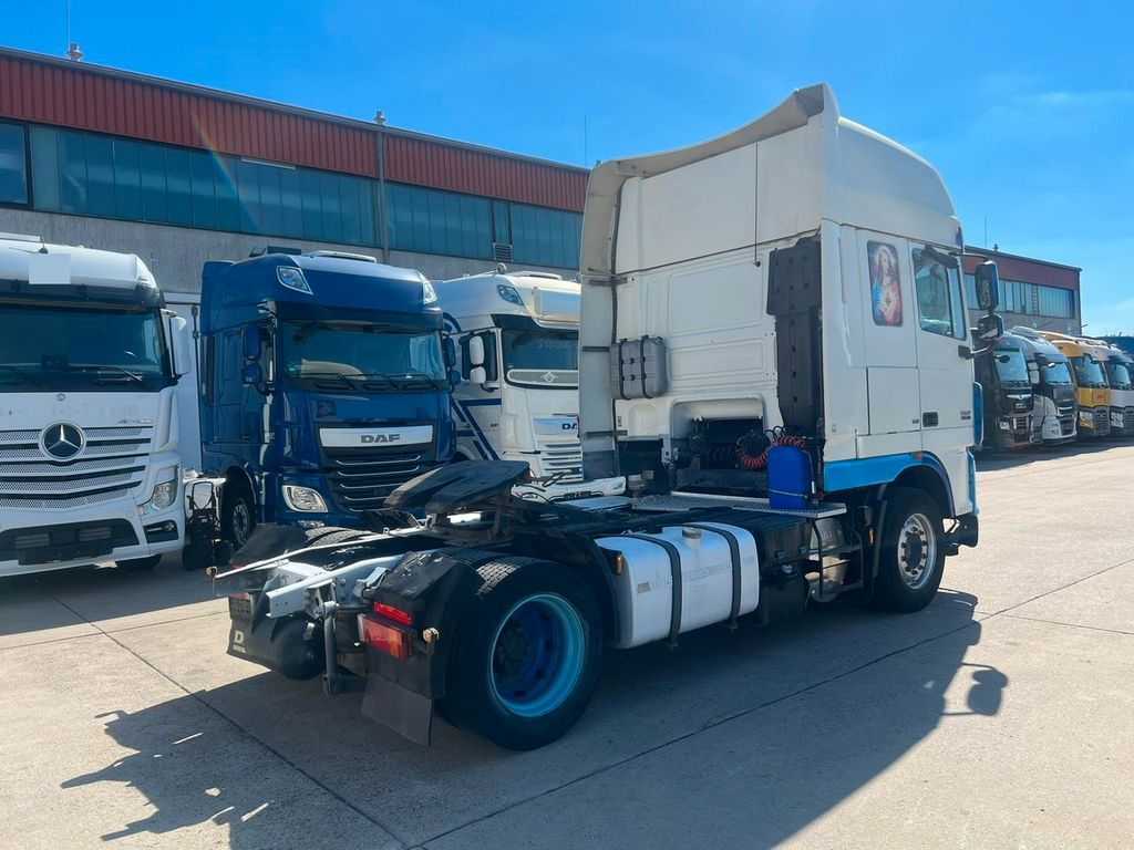 DAF XF 105.460 * VERST.SATTELKUPP * ANALOGTACHO * - Sattelzugmaschine: das Bild 5 DAF XF 105.460 * VERST.SATTELKUPP * ANALOGTACHO * - Sattelzugmaschine: das Bild 5