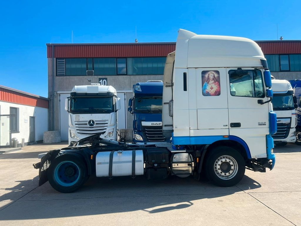 DAF XF 105.460 * VERST.SATTELKUPP * ANALOGTACHO * - Sattelzugmaschine: das Bild 4 DAF XF 105.460 * VERST.SATTELKUPP * ANALOGTACHO * - Sattelzugmaschine: das Bild 4