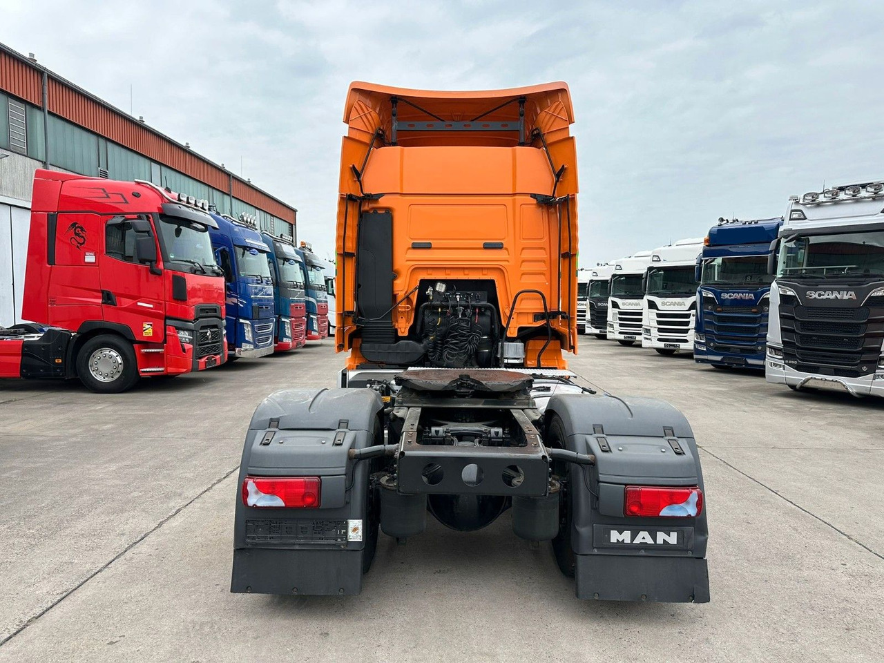 MAN TGS 18.400 * RETARDER * ACC * KLIMA * NAVI * - Sattelzugmaschine: das Bild 5 MAN TGS 18.400 * RETARDER * ACC * KLIMA * NAVI * - Sattelzugmaschine: das Bild 5