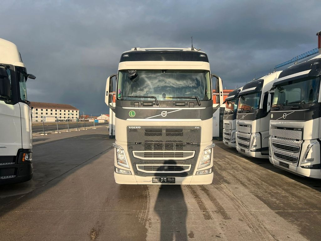 Volvo FH 500 * GLOBETROTTER * 2x TANK * - Sattelzugmaschine: das Bild 2 Volvo FH 500 * GLOBETROTTER * 2x TANK * - Sattelzugmaschine: das Bild 2