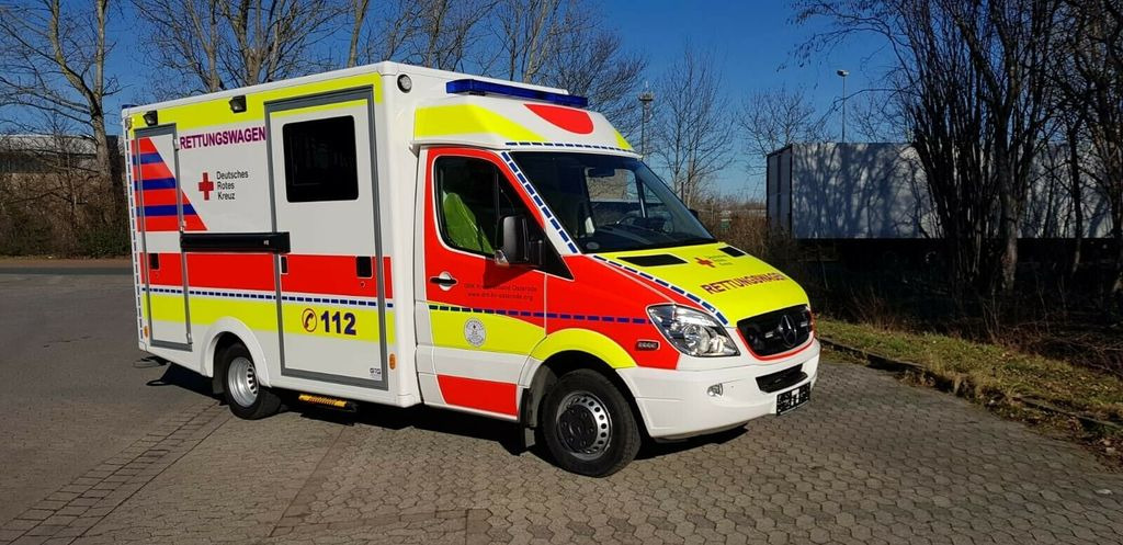 Mercedes-Benz Sprinter 516 // 1 J Garantie // Mercedes-Benz Sprinter 516 // 1 J Garantie // - Krankenwagen: das Bild 1 Mercedes-Benz Sprinter 516 // 1 J Garantie // Mercedes-Benz Sprinter 516 // 1 J Garantie // - Krankenwagen: das Bild 1