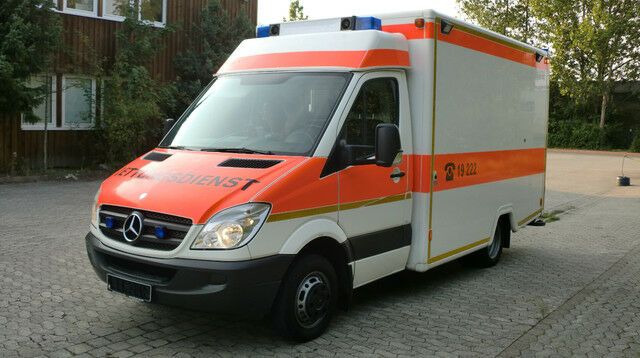 Mercedes-Benz Sprinter 516 CDI /on Stock / - Krankenwagen: das Bild 2 Mercedes-Benz Sprinter 516 CDI /on Stock / - Krankenwagen: das Bild 2