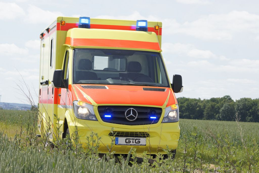 Mercedes-Benz Sprinter 519 // Mod. 2017 // 1 J Garantie // - Krankenwagen: das Bild 2 Mercedes-Benz Sprinter 519 // Mod. 2017 // 1 J Garantie // - Krankenwagen: das Bild 2