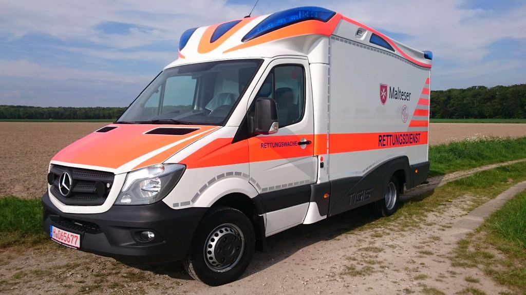 Mercedes-Benz Tigis Mod 2016 wie neu - Krankenwagen: das Bild 1 Mercedes-Benz Tigis Mod 2016 wie neu - Krankenwagen: das Bild 1