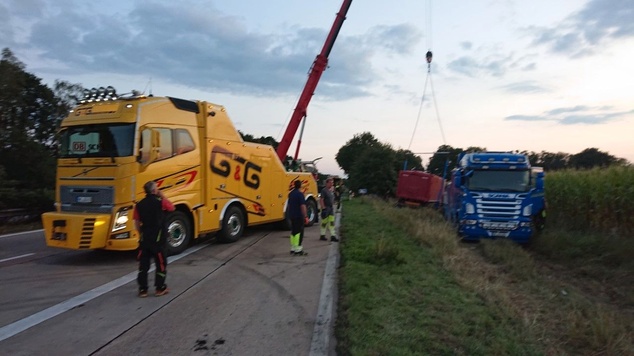 Scania EMPEL Berger - Abschleppwagen: das Bild 4 Scania EMPEL Berger - Abschleppwagen: das Bild 4