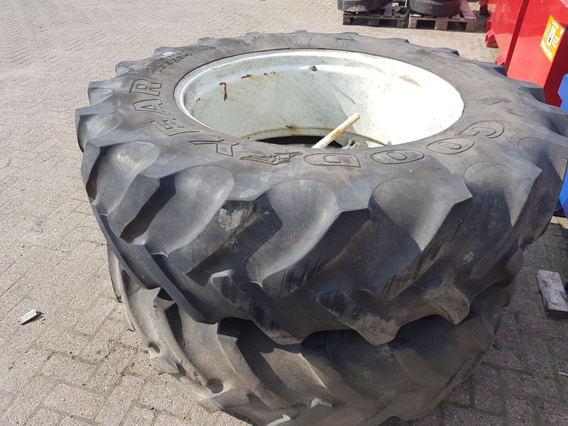 Goodyear banden - Felgen und Reifen: das Bild 2 Goodyear banden - Felgen und Reifen: das Bild 2