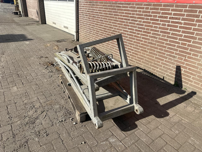 Onbekend - Verladerampe: das Bild 2 Onbekend - Verladerampe: das Bild 2