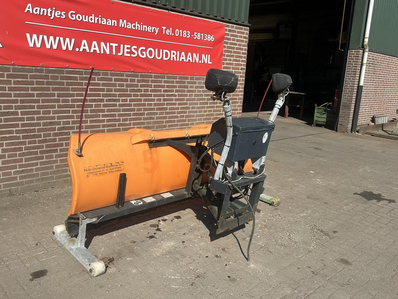 Sneeuwschuif - Gebruikt - Schneepflug: das Bild 3 Sneeuwschuif - Gebruikt - Schneepflug: das Bild 3