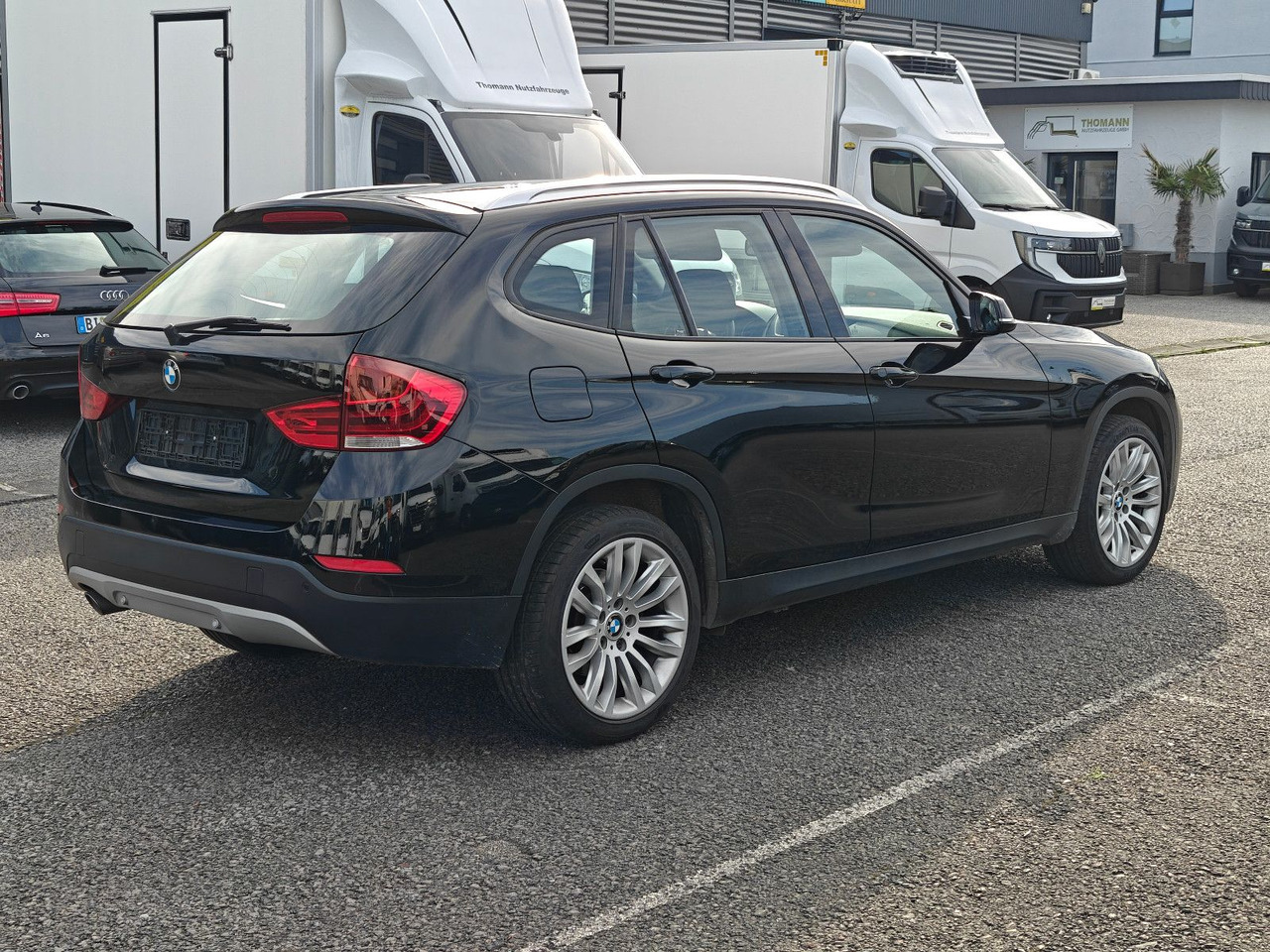 BMW X1 Baureihe X1 18 d sDrive LCI 8 Fach ber. HU Ne - SUV/ Geländewagen: das Bild 4 BMW X1 Baureihe X1 18 d sDrive LCI 8 Fach ber. HU Ne - SUV/ Geländewagen: das Bild 4