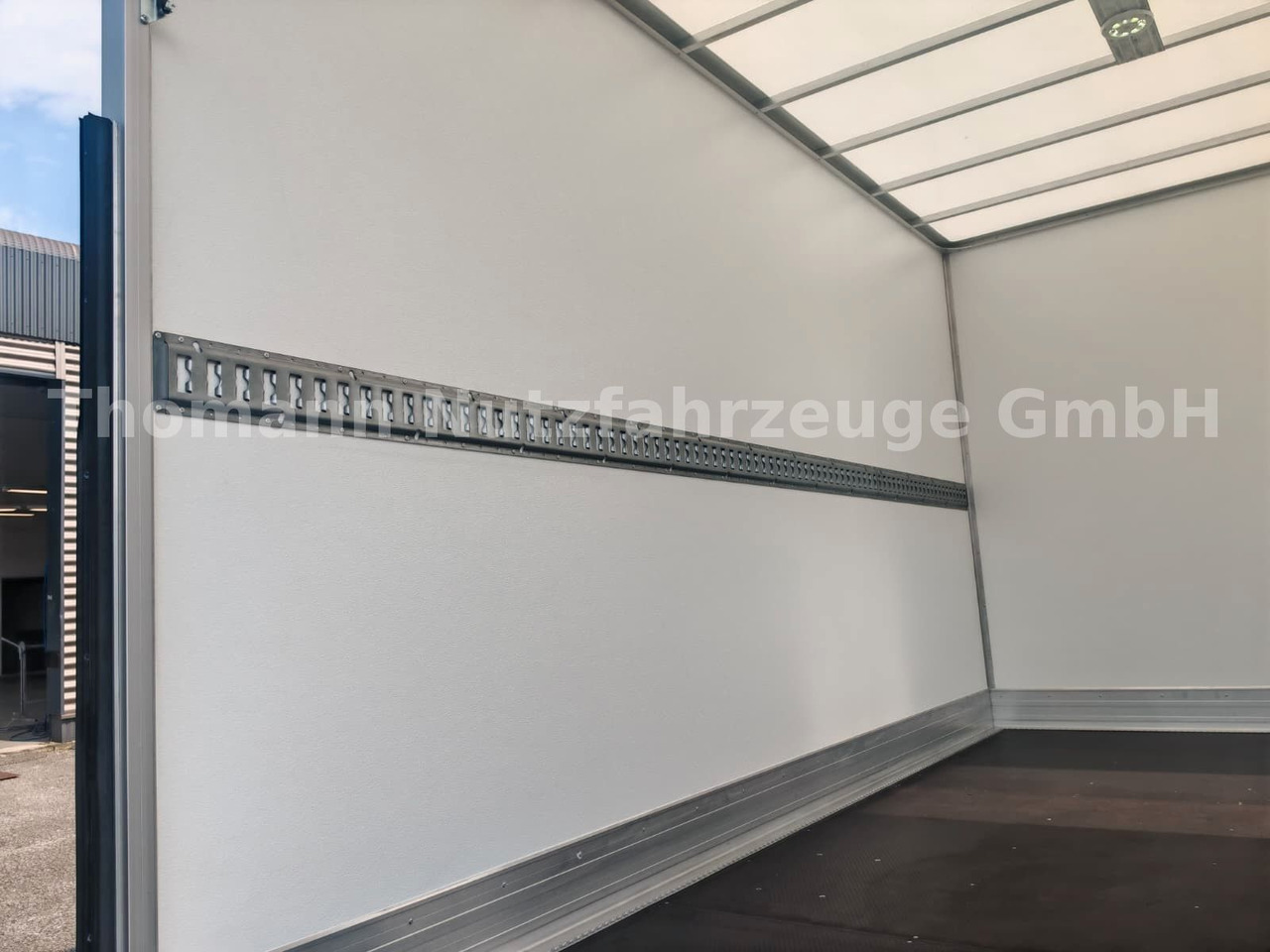 Koffer Transporter Iveco Daily 35S18 Koffer + LBW Navi/ACC Tempomat: das Bild 28