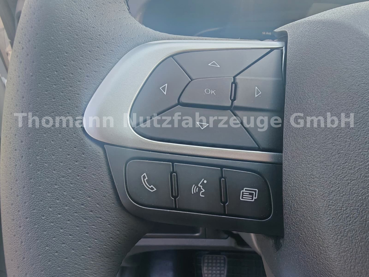 Koffer Transporter Iveco Daily 35S18 Koffer + LBW Navi/ACC Tempomat: das Bild 9