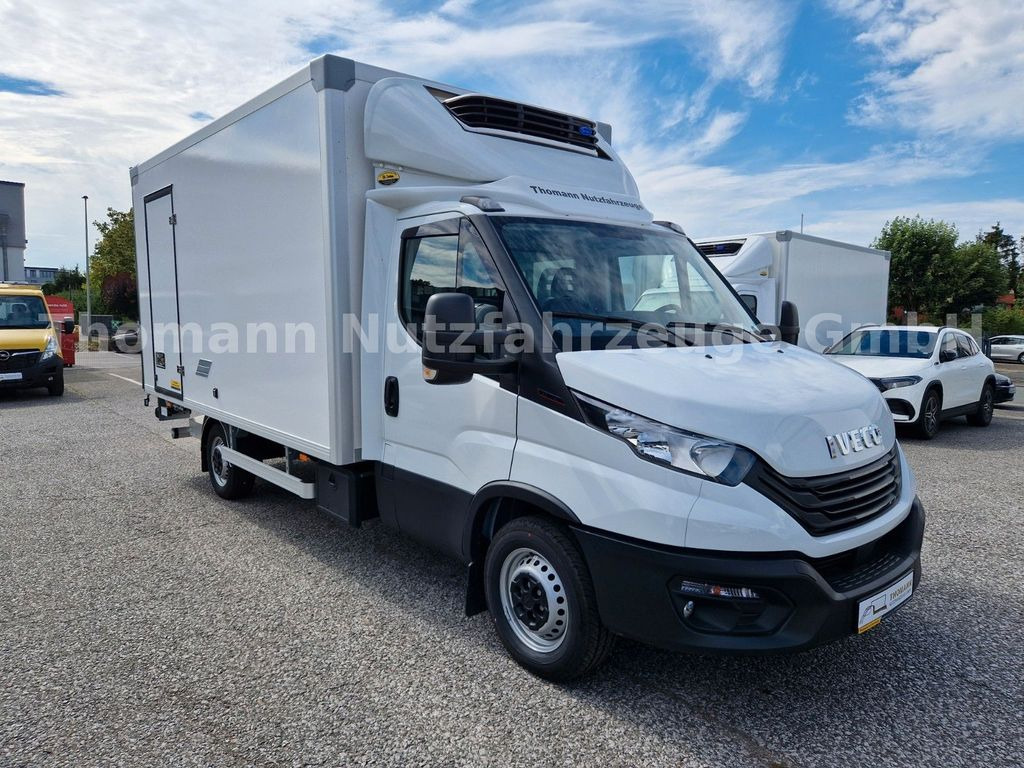 Iveco Daily 35S18 Kühlkoffer LBW BÄR Xarios 300 GH Iveco Daily 35S18 Kühlkoffer LBW BÄR Xarios 300 GH - Kühltransporter: das Bild 1 Iveco Daily 35S18 Kühlkoffer LBW BÄR Xarios 300 GH Iveco Daily 35S18 Kühlkoffer LBW BÄR Xarios 300 GH - Kühltransporter: das Bild 1