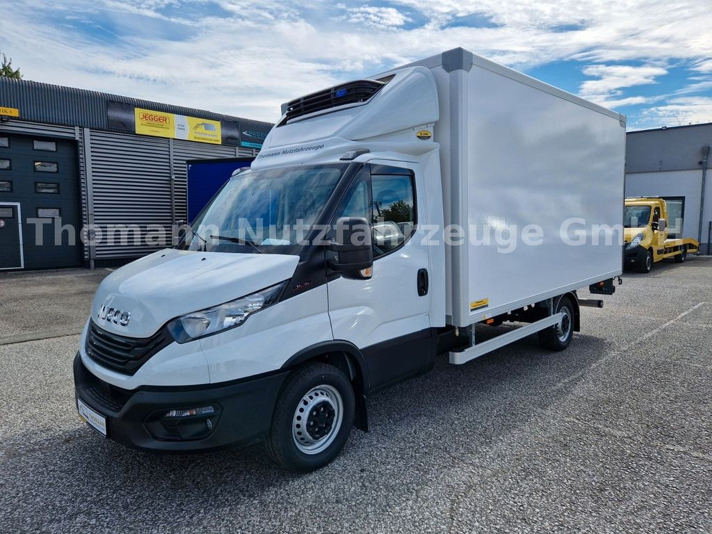 Iveco Daily 35S18 Kühlkoffer LBW BÄR Xarios 300 GH Iveco Daily 35S18 Kühlkoffer LBW BÄR Xarios 300 GH - Kühltransporter: das Bild 3 Iveco Daily 35S18 Kühlkoffer LBW BÄR Xarios 300 GH Iveco Daily 35S18 Kühlkoffer LBW BÄR Xarios 300 GH - Kühltransporter: das Bild 3