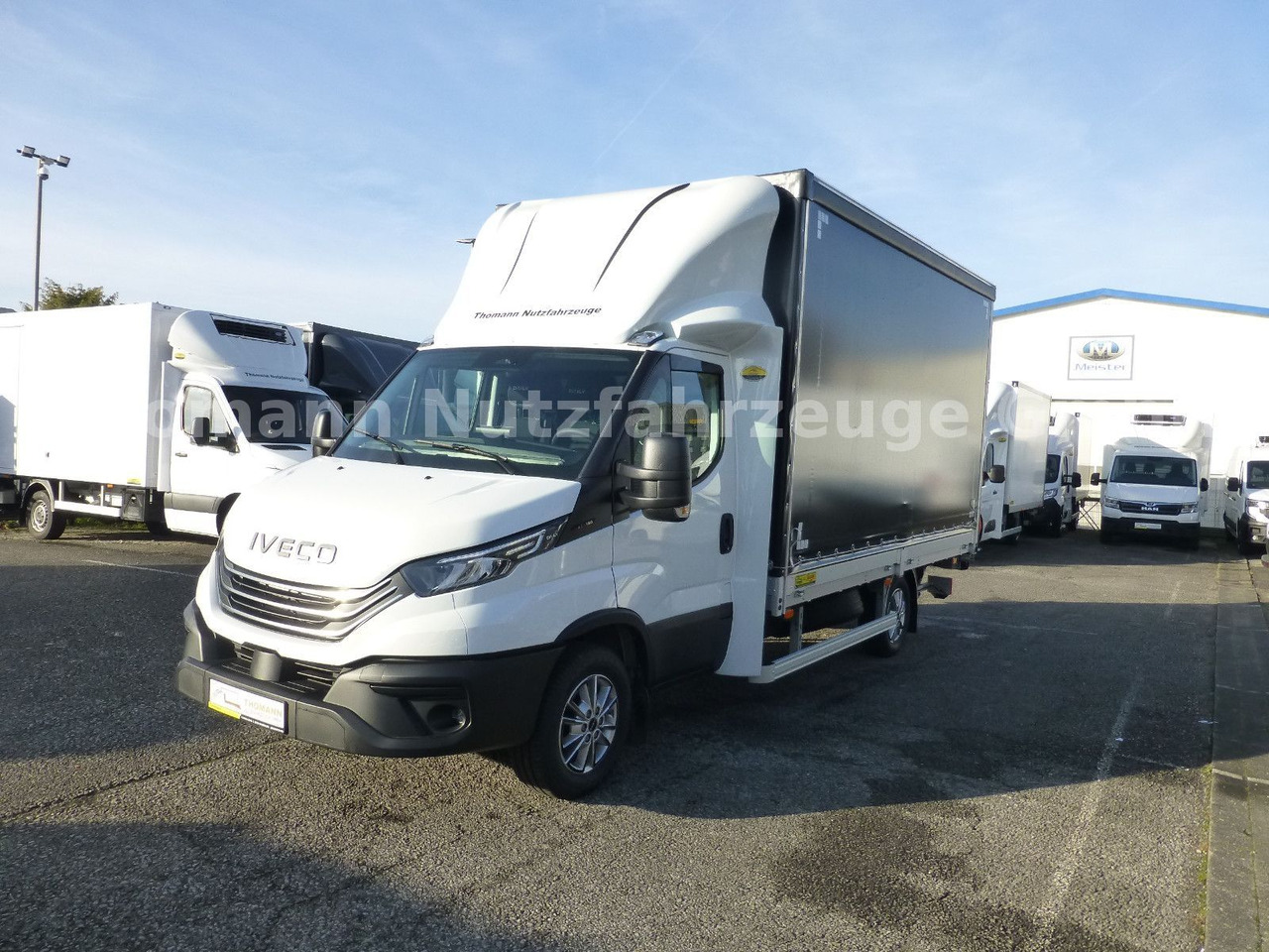 Iveco Daily 35S18 Pritsche Plane LBW Navi/ACC Tempomat - Planen Transporter: das Bild 5 Iveco Daily 35S18 Pritsche Plane LBW Navi/ACC Tempomat - Planen Transporter: das Bild 5