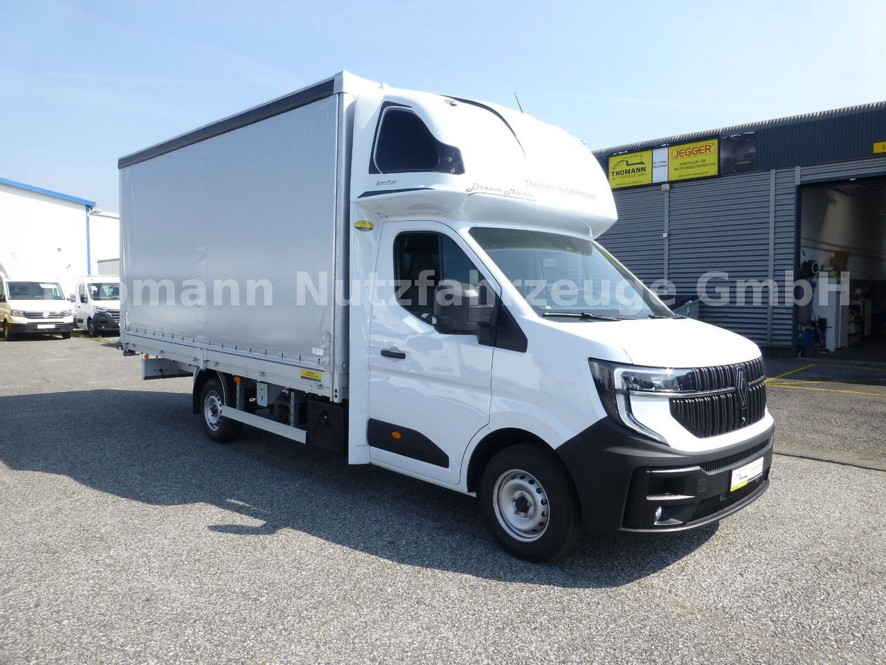 Renault NEW Master Pritsche Plane Schlafkabine - Planen Transporter: das Bild 2 Renault NEW Master Pritsche Plane Schlafkabine - Planen Transporter: das Bild 2