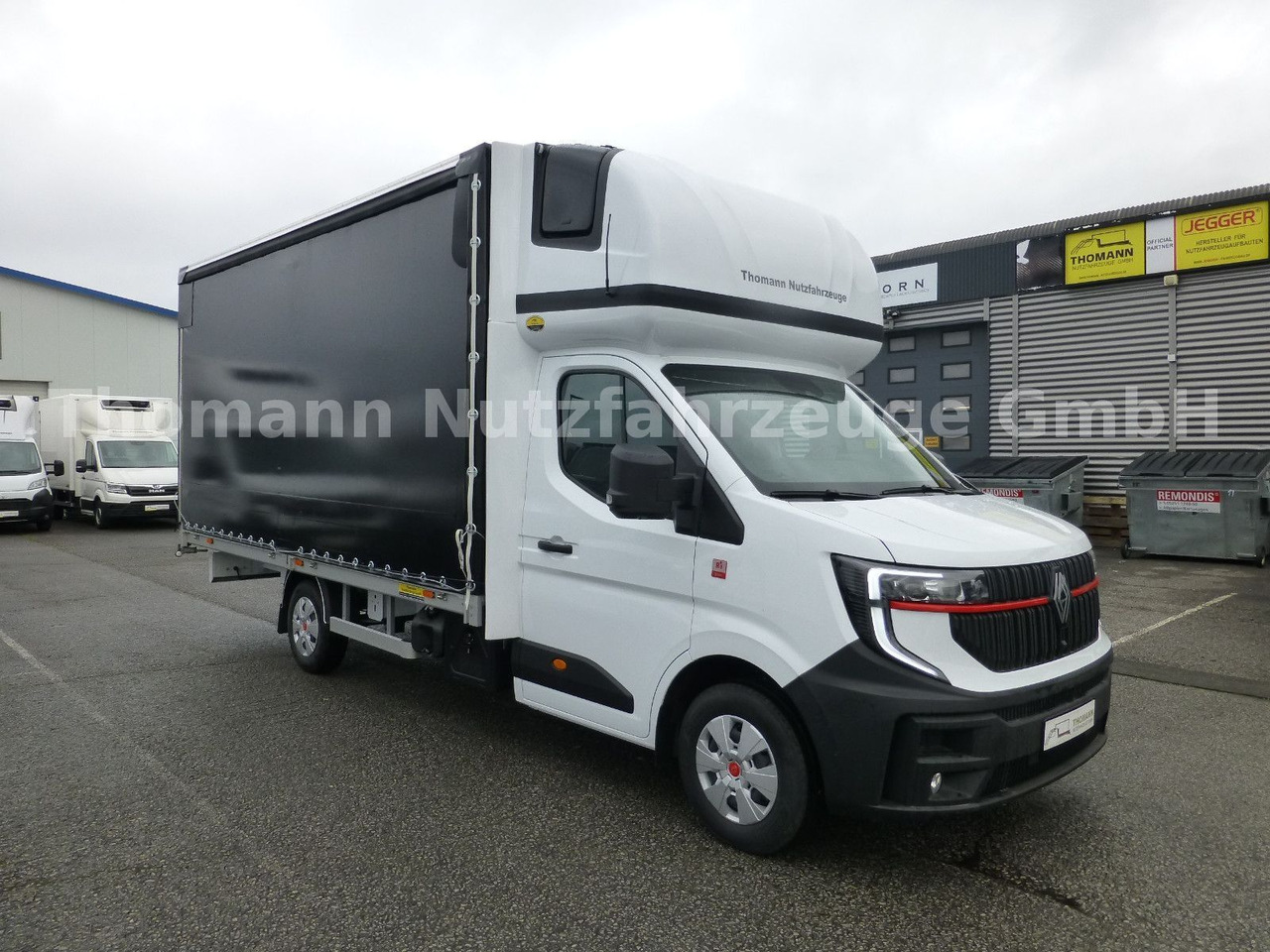Renault NEW Master Pritsche Plane Schlafkabine - Planen Transporter: das Bild 2 Renault NEW Master Pritsche Plane Schlafkabine - Planen Transporter: das Bild 2