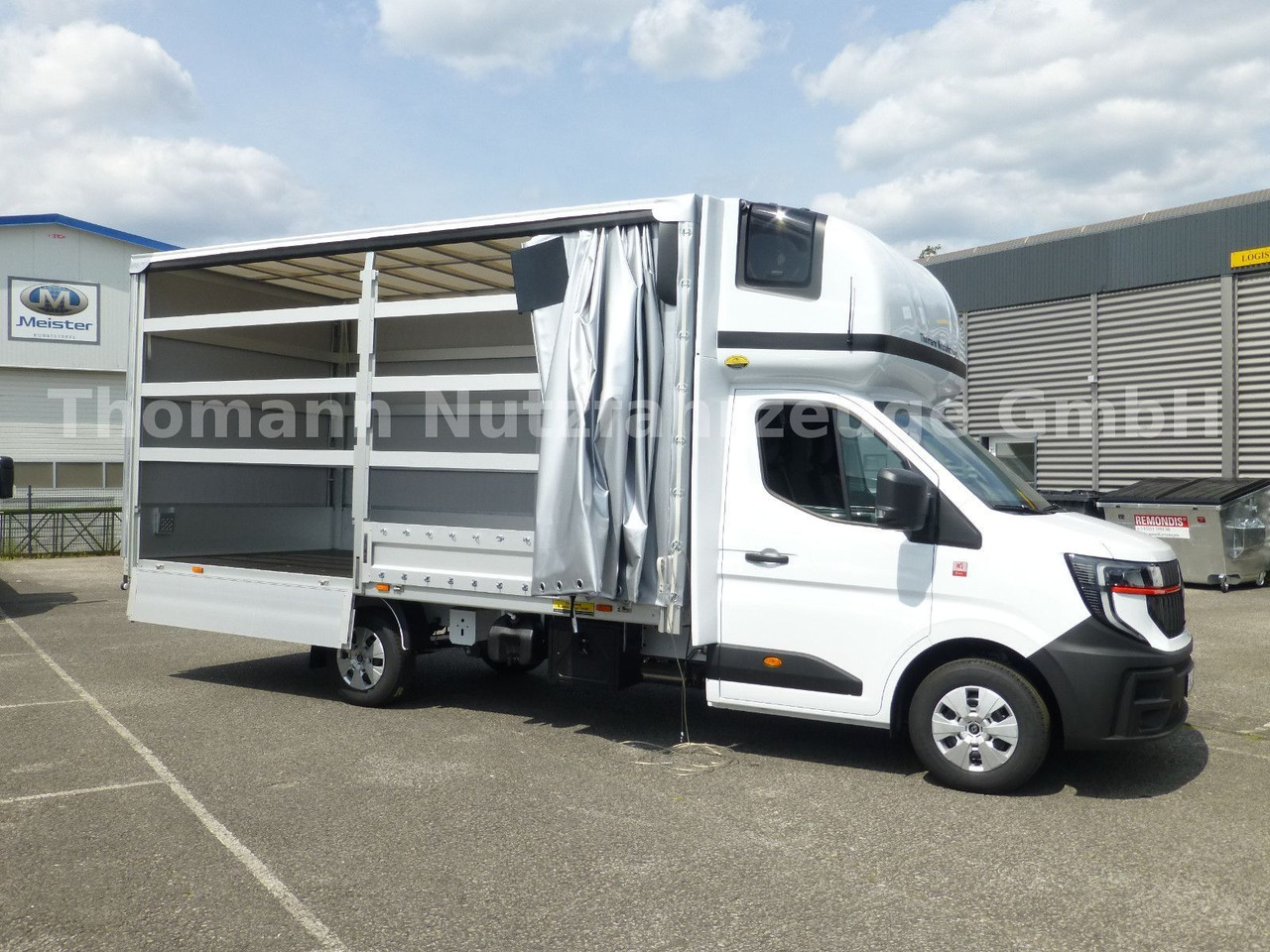 Renault NEW Master Pritsche Plane Schlafkabine - Planen Transporter: das Bild 4 Renault NEW Master Pritsche Plane Schlafkabine - Planen Transporter: das Bild 4