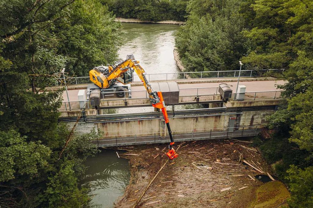 Westtech T4000 Telestufe / lagernd / CS510 crane Westtech T4000 Telestufe / lagernd / CS510 crane - Anbauteil für Forstmaschine: das Bild 3 Westtech T4000 Telestufe / lagernd / CS510 crane Westtech T4000 Telestufe / lagernd / CS510 crane - Anbauteil für Forstmaschine: das Bild 3