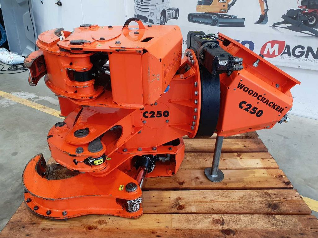 Westtech Woodcracker C250 / Tiltator / Sammler Westtech Woodcracker C250 / Tiltator / Sammler - Anbauteil: das Bild 2 Westtech Woodcracker C250 / Tiltator / Sammler Westtech Woodcracker C250 / Tiltator / Sammler - Anbauteil: das Bild 2