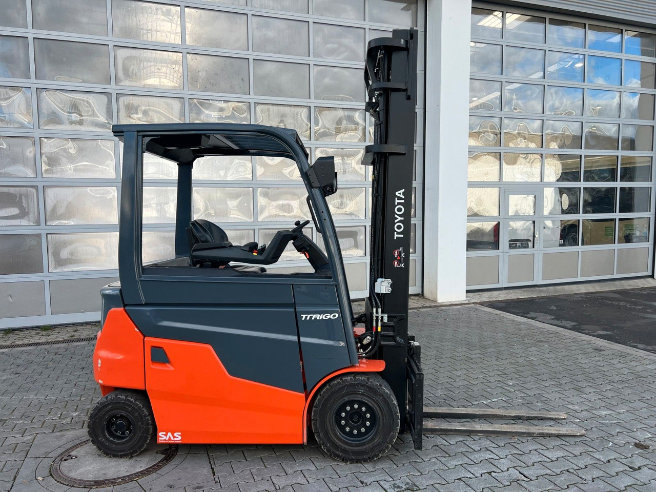 Toyota 9FBMK30T / Duplex: 3.90m / nur 317h! / SS - Andere Technik: das Bild 3 Toyota 9FBMK30T / Duplex: 3.90m / nur 317h! / SS - Andere Technik: das Bild 3