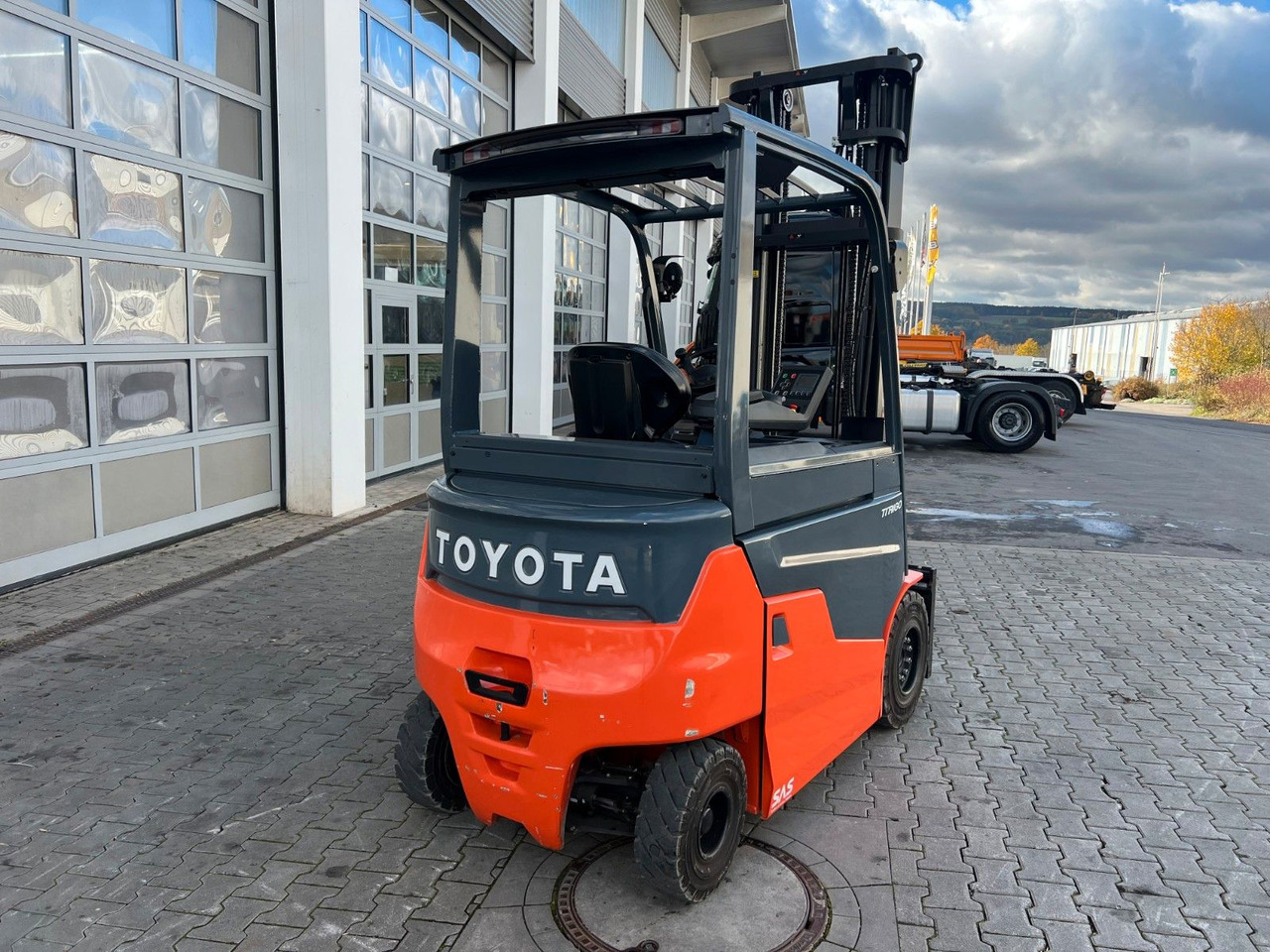 Toyota 9FBMK30T / Duplex: 3.90m / nur 317h! / SS - Andere Technik: das Bild 5 Toyota 9FBMK30T / Duplex: 3.90m / nur 317h! / SS - Andere Technik: das Bild 5