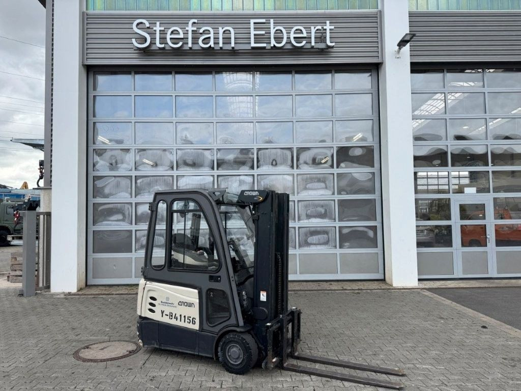 Crown SCT6020-1.3 / Triplex 4,3m / Batterie 06/2020 - Elektrostapler: das Bild 1 Crown SCT6020-1.3 / Triplex 4,3m / Batterie 06/2020 - Elektrostapler: das Bild 1