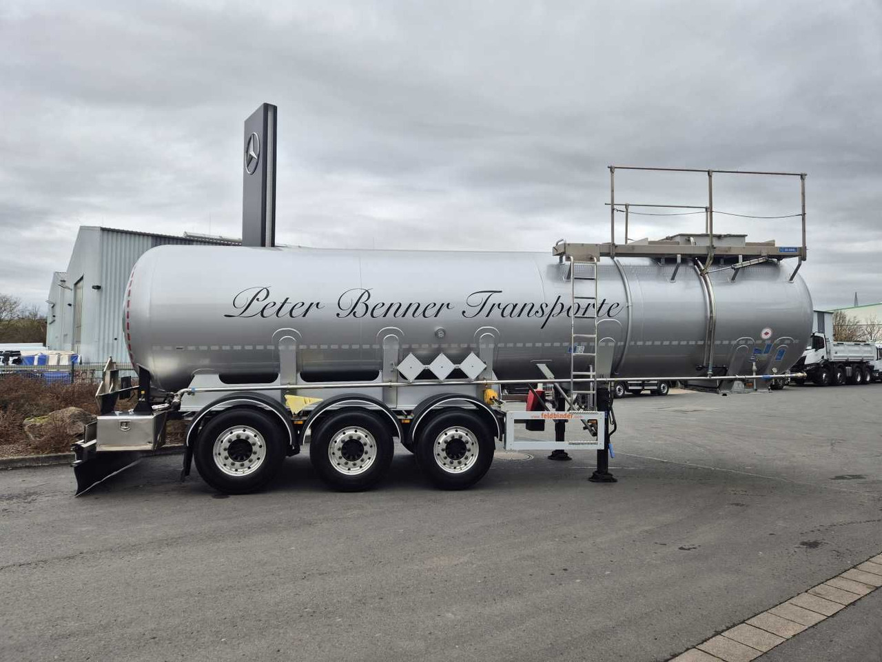 Feldbinder TSA 30.3 Gefahrgut ADR, 1 Kammer 30.000 Liter - Tankauflieger: das Bild 5 Feldbinder TSA 30.3 Gefahrgut ADR, 1 Kammer 30.000 Liter - Tankauflieger: das Bild 5