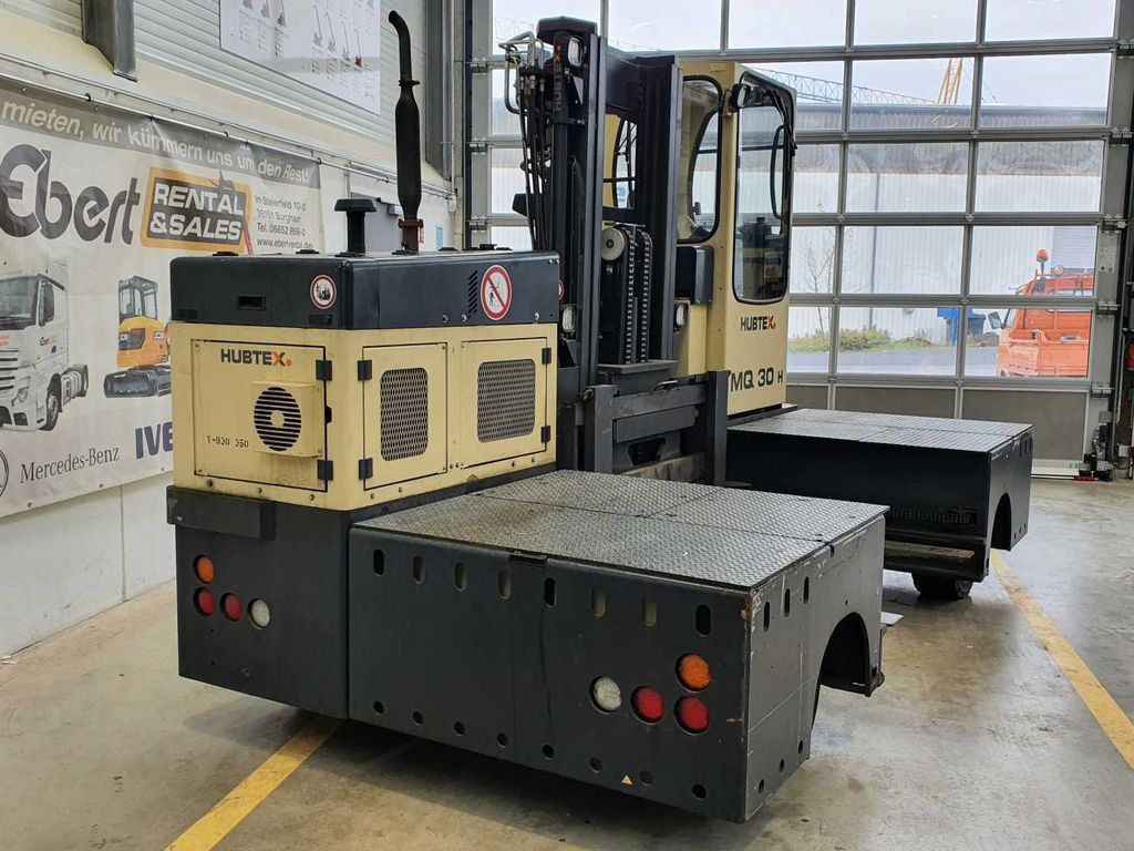 Hubtex MQ 30 H Hybrid / 748h! / Diesel + Elektro Hubtex MQ 30 H Hybrid / 748h! / Diesel + Elektro - Seitenstapler: das Bild 2 Hubtex MQ 30 H Hybrid / 748h! / Diesel + Elektro Hubtex MQ 30 H Hybrid / 748h! / Diesel + Elektro - Seitenstapler: das Bild 2