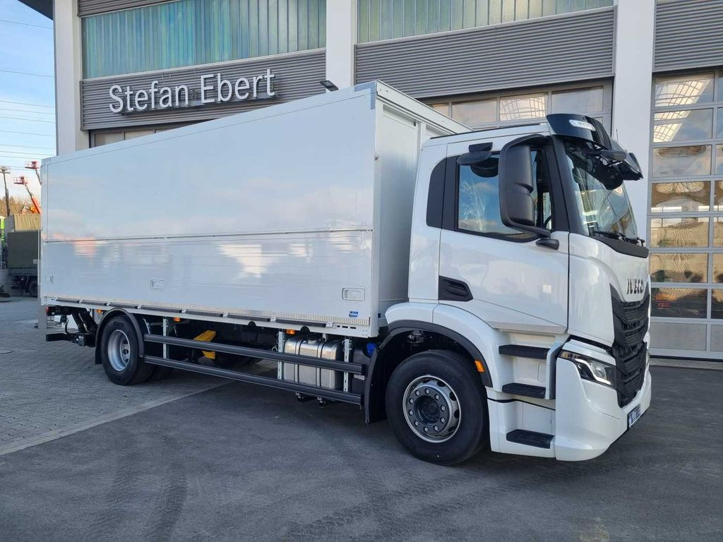 Iveco AD190S40/FP Böse Schwenkwandkoffer + LBW 2x AHK - Getränkeaufbau LKW: das Bild 3 Iveco AD190S40/FP Böse Schwenkwandkoffer + LBW 2x AHK - Getränkeaufbau LKW: das Bild 3