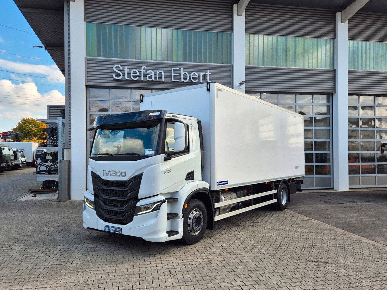 Iveco AD190S40/FP Lamberet Mitsubishi LBW Tür AHK - Kühlkoffer LKW: das Bild 1 Iveco AD190S40/FP Lamberet Mitsubishi LBW Tür AHK - Kühlkoffer LKW: das Bild 1