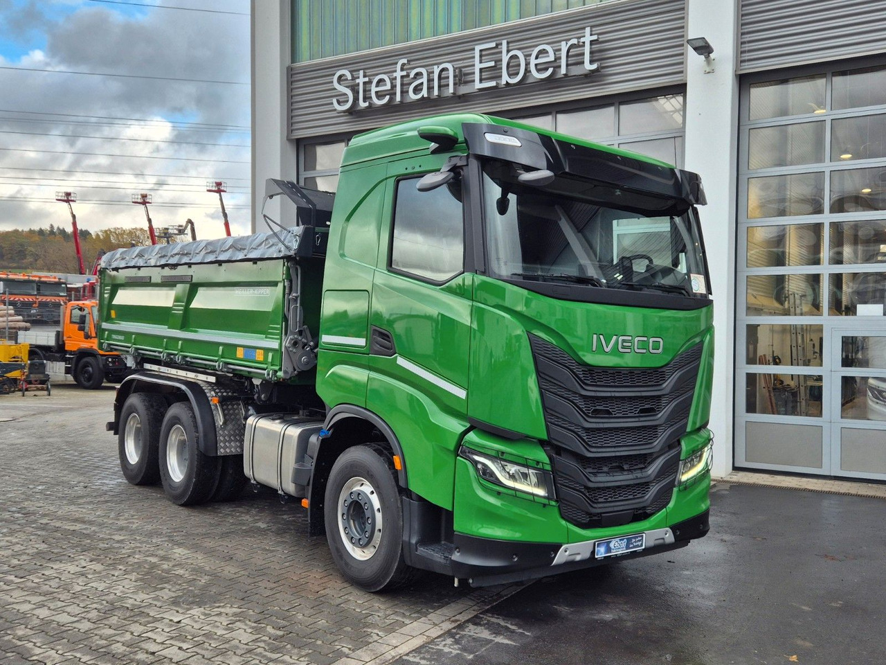 Iveco AS300X58Z HR ON+ Meiller Bordmatic AHK Intarder - Kipper: das Bild 4 Iveco AS300X58Z HR ON+ Meiller Bordmatic AHK Intarder - Kipper: das Bild 4