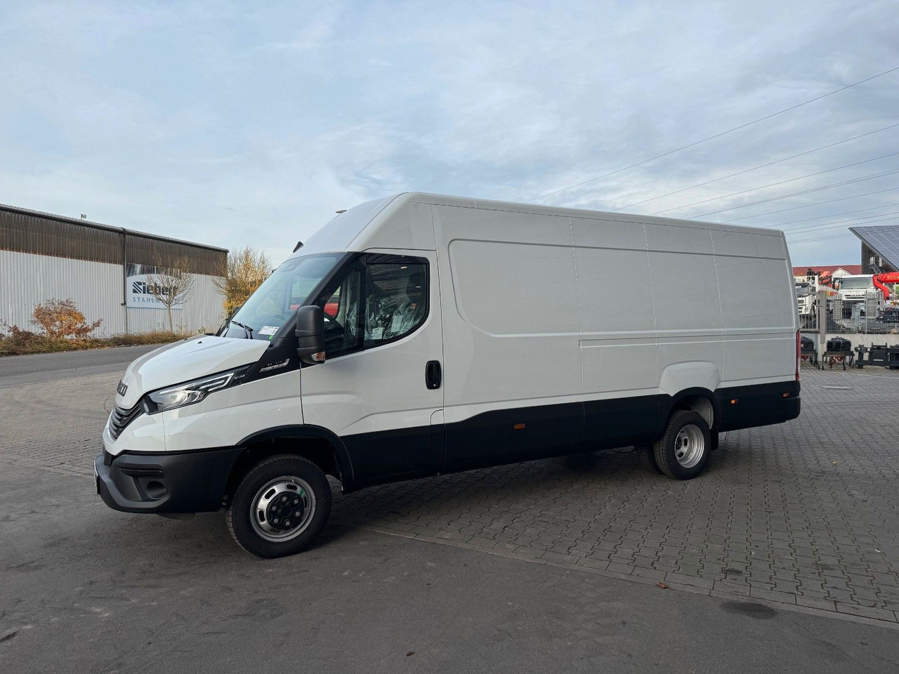 Kastenwagen Iveco Daily 35C21 HA8 *R4.100mm*AHK*LED*Automatik*: das Bild 11 Kastenwagen Iveco Daily 35C21 HA8 *R4.100mm*AHK*LED*Automatik*: das Bild 11