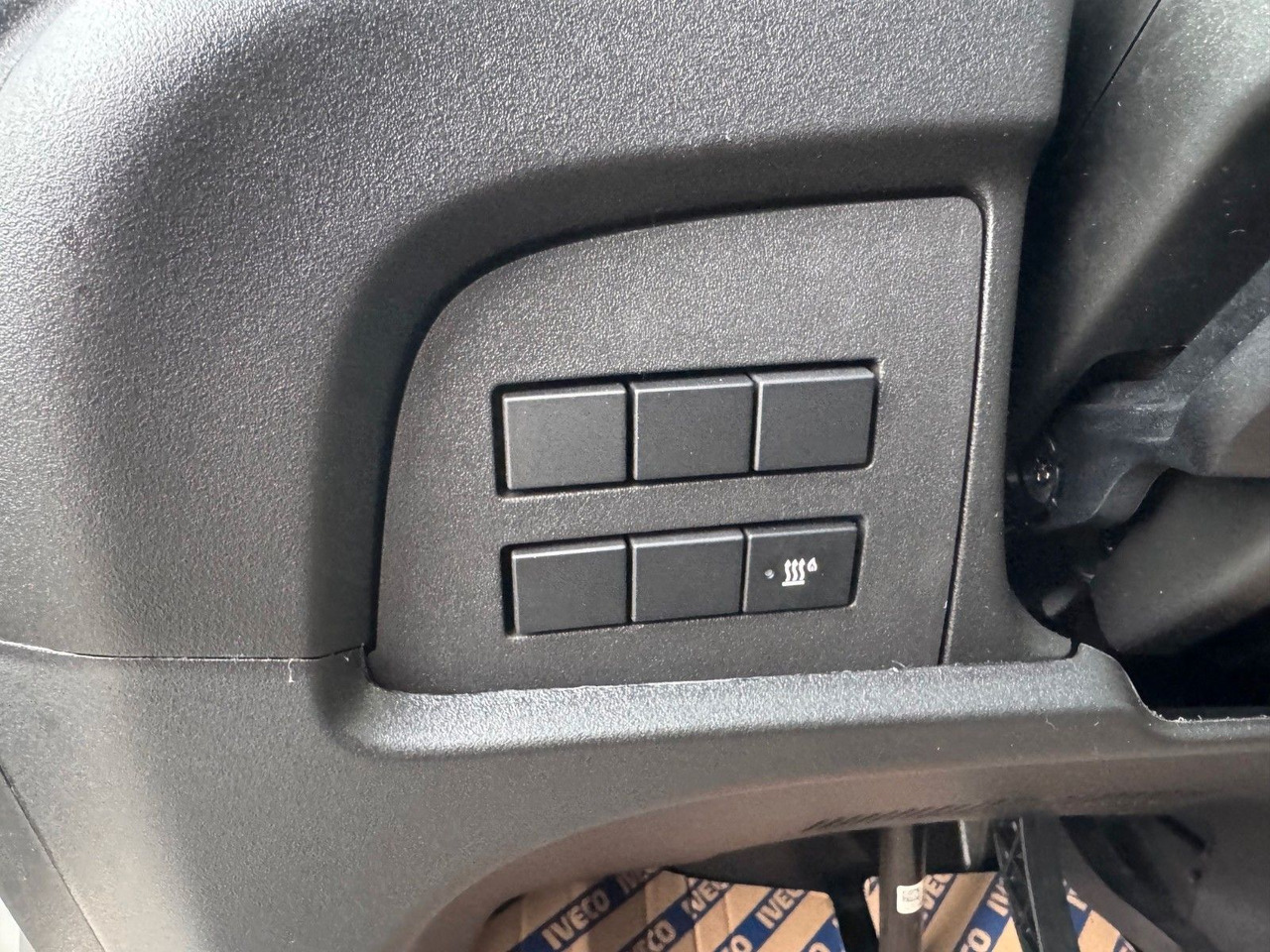 Kastenwagen Iveco Daily 35C21 HA8 *R4.100mm*AHK*LED*Automatik*: das Bild 26 Kastenwagen Iveco Daily 35C21 HA8 *R4.100mm*AHK*LED*Automatik*: das Bild 26