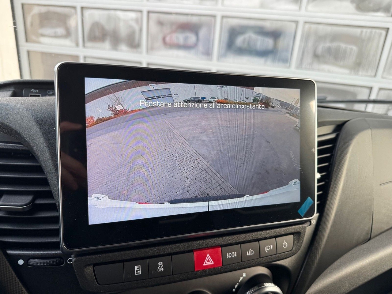 Kastenwagen Iveco Daily 35C21 HA8 *R4.100mm*AHK*LED*Automatik*: das Bild 20 Kastenwagen Iveco Daily 35C21 HA8 *R4.100mm*AHK*LED*Automatik*: das Bild 20