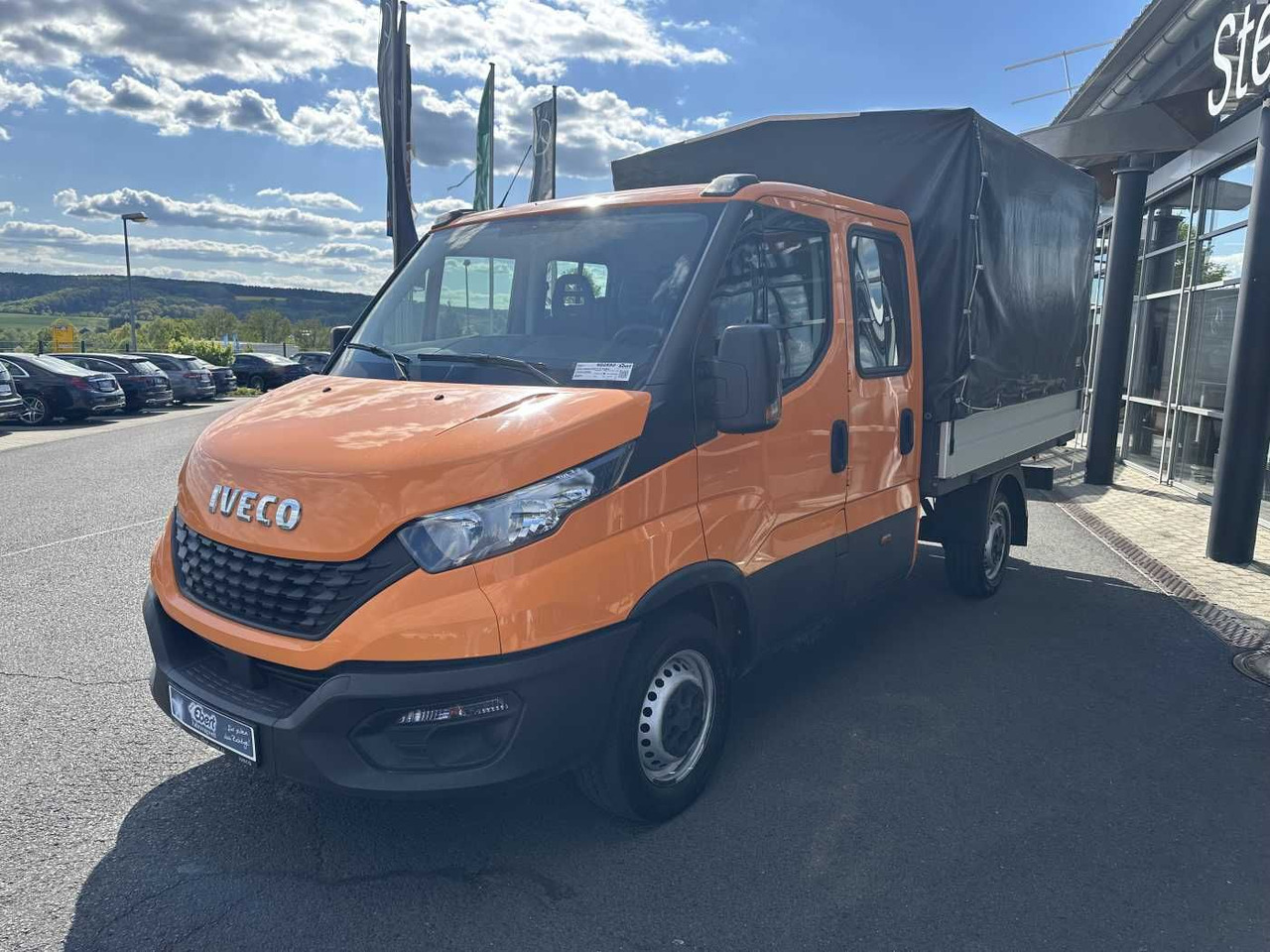 Iveco Daily 35S14 Pritsche+Plane *AHK*Ladekran*7-Sitze - Planen Transporter: das Bild 3 Iveco Daily 35S14 Pritsche+Plane *AHK*Ladekran*7-Sitze - Planen Transporter: das Bild 3