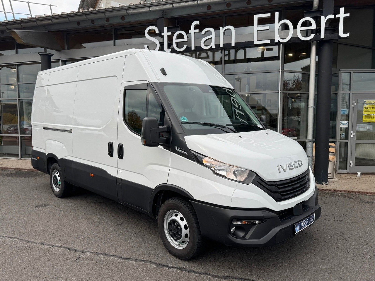 Iveco Daily 35S16 A8 *R3.520mm*Automatik*AHK*ACC* - Kastenwagen: das Bild 1 Iveco Daily 35S16 A8 *R3.520mm*Automatik*AHK*ACC* - Kastenwagen: das Bild 1