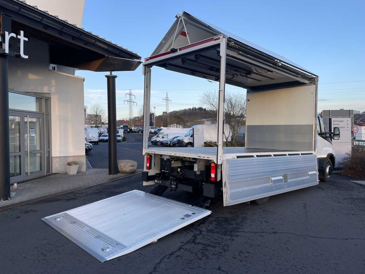 Koffer Transporter neu kaufen Iveco Daily 70C18 HA8 *LBW*Schwenkwandkoffer*: das Bild 8