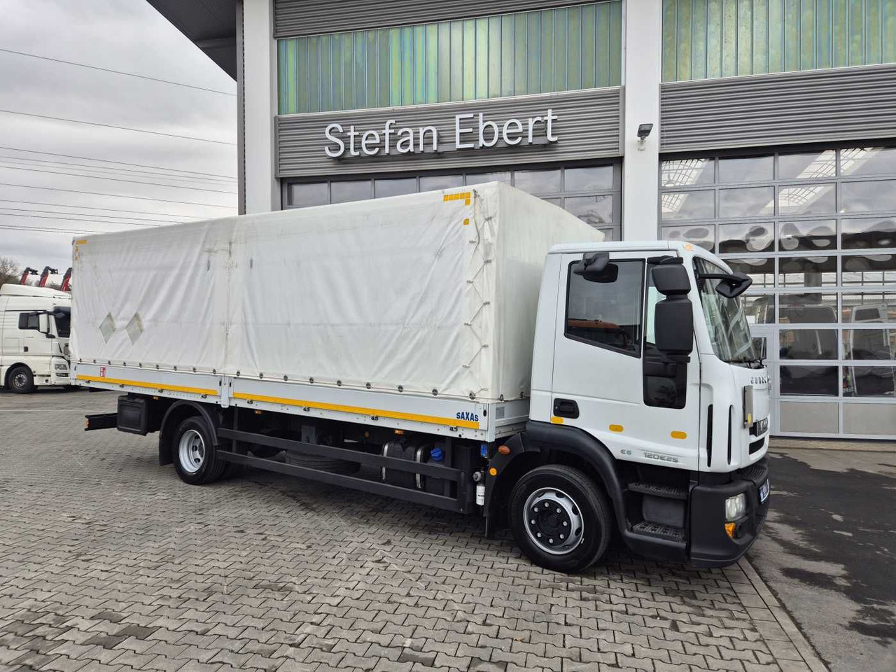 Iveco Eurocargo ML120E25 4x2 AHK Differenzial - Plane LKW: das Bild 3 Iveco Eurocargo ML120E25 4x2 AHK Differenzial - Plane LKW: das Bild 3