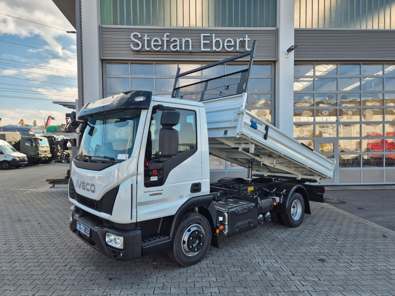 Iveco Eurocargo ML80E21 Meiller 2x AHK 3 Sitze - Kipper: das Bild 1 Iveco Eurocargo ML80E21 Meiller 2x AHK 3 Sitze - Kipper: das Bild 1