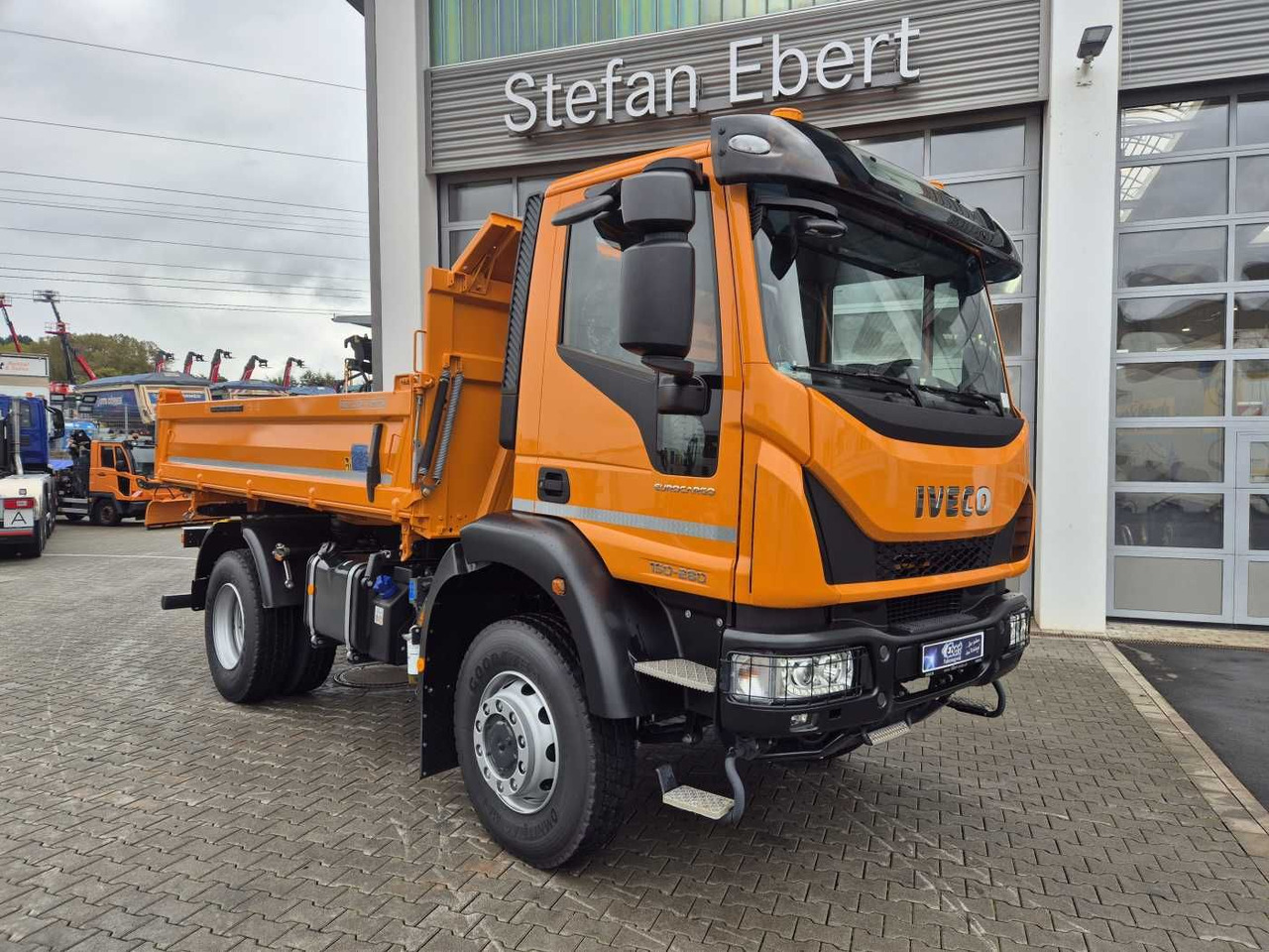 Iveco ML150E28W 4x4 Meiller Dreiseitenkipper 2xAHK - Kipper: das Bild 3 Iveco ML150E28W 4x4 Meiller Dreiseitenkipper 2xAHK - Kipper: das Bild 3